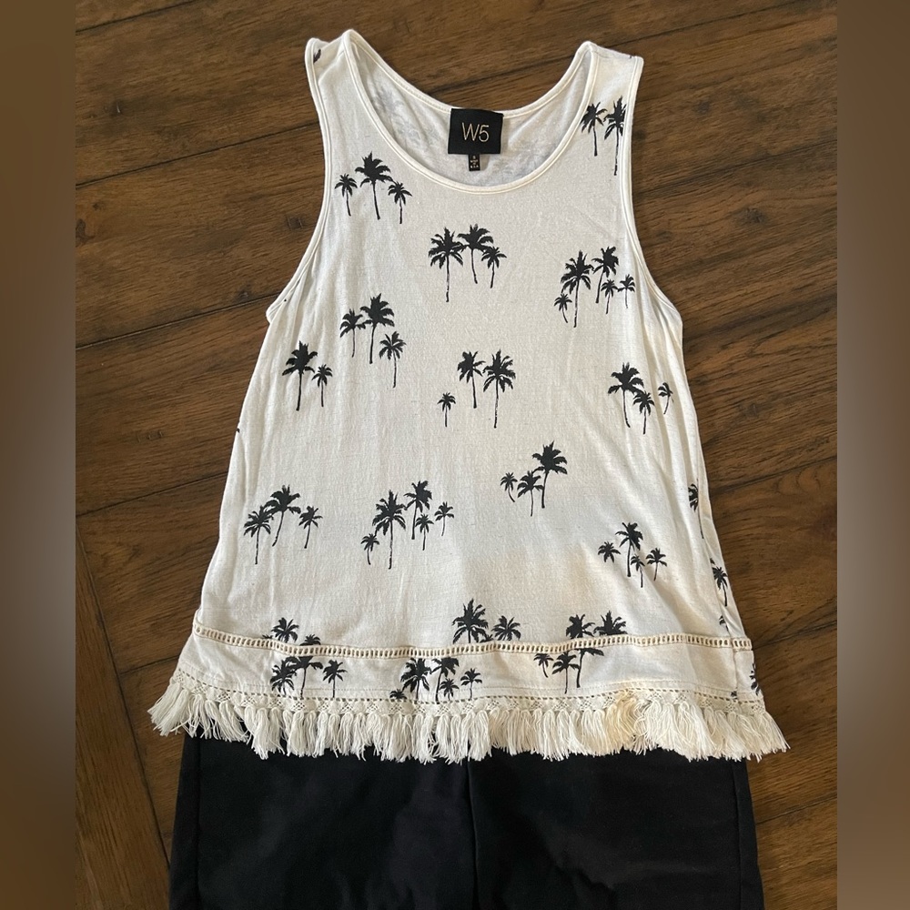 Palm tree fringed bottom sleeveless top size Small